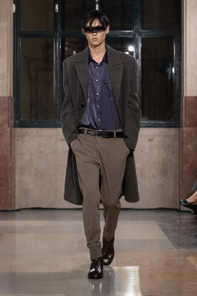 Look 6
